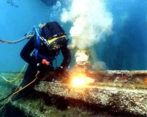 underwater cutting
